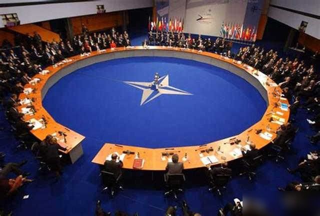EU: China Warns Russia Not to Use Nuclear Weapons! China: Are You Deaf? I Warned the U.S.